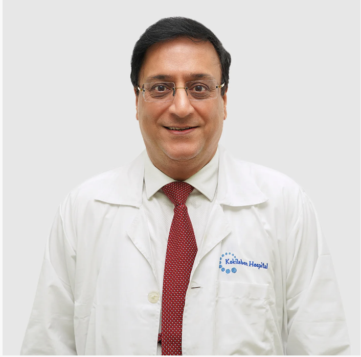 Dr. Vinay Joshi performing joint replacement surgery at Kokilaben Hospital Mumbai
